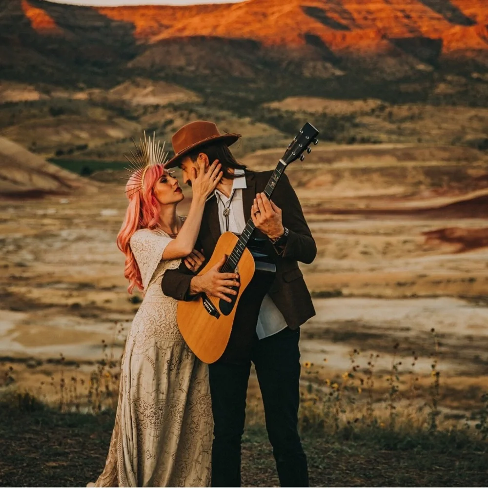 Gold Halo Crown Headpiece - Picture 3 of 6